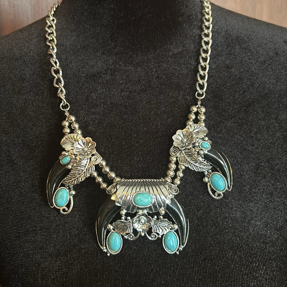 Chunky Faux Onyx Turquoise Western Statement Necklace